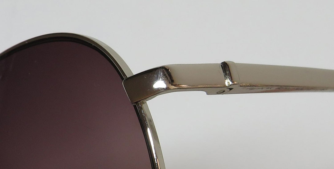 BCBG Bcbgeneration 3052 Sunglasses