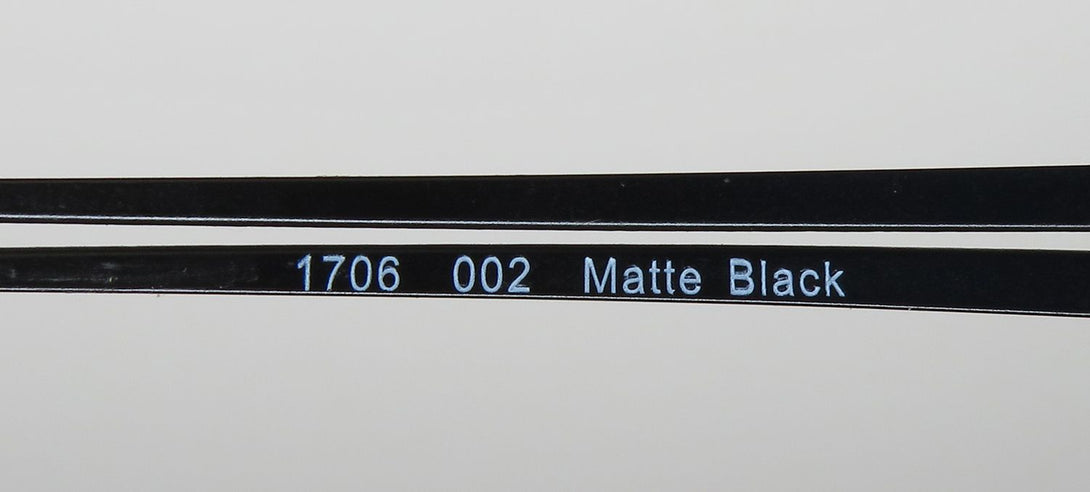 Color_matte black